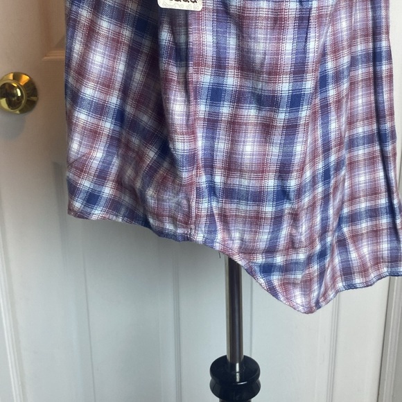 MUDD Women’s Tie Front Top Blue Wine White Plaid V-Neck Button Down Sz XL NWT - Picture 8 of 10